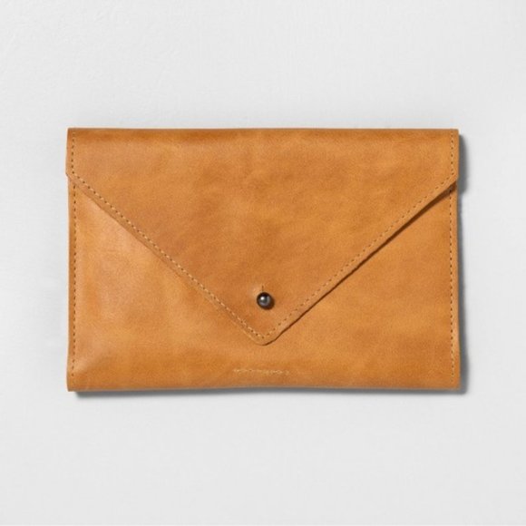 Hearth & Hand Magnolia - Soft Leather Wallet Cognac Foldover Closure NWT - Picture 1 of 2